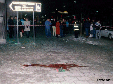 26 år sedan Olof Palme sköts till döds i korsningen Sveavägen–Tunnelgatan efter ett biobesök. Gävlepolisen hörde av sig till utredarna med tips som pekade ut Christer Pettersson, men dessa ignorerades.